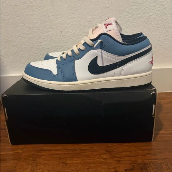 Jordan 1 Low SE (Motion Pack)